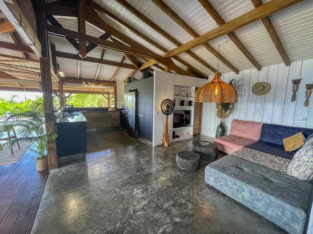 17 Location villa piscine vue mer Pointe Noire Guadeloupe_sejour